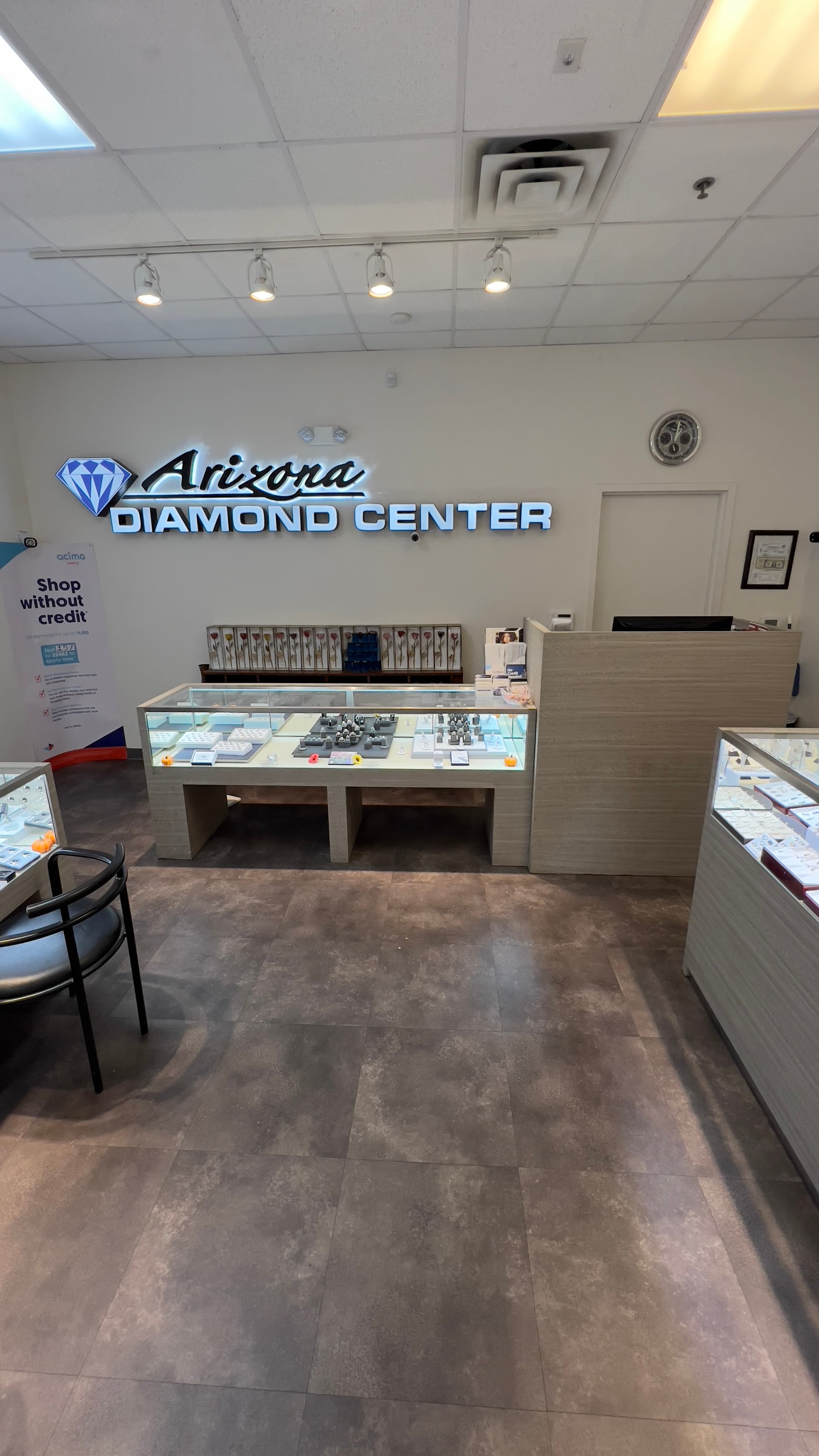 Arizona Diamond Center Glendale showroom at Tanger Outlets
